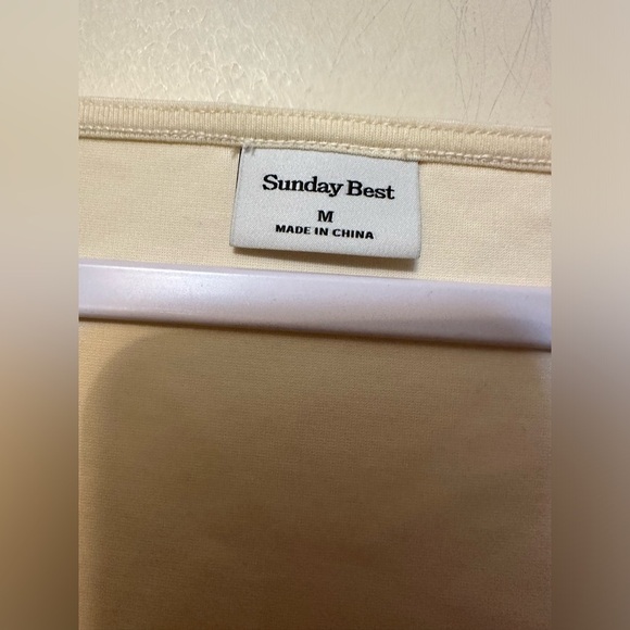 Sunday Best Aritzia Virtue Skater Dress Cream Size Medium
Fit and Flare - Picture 6 of 10